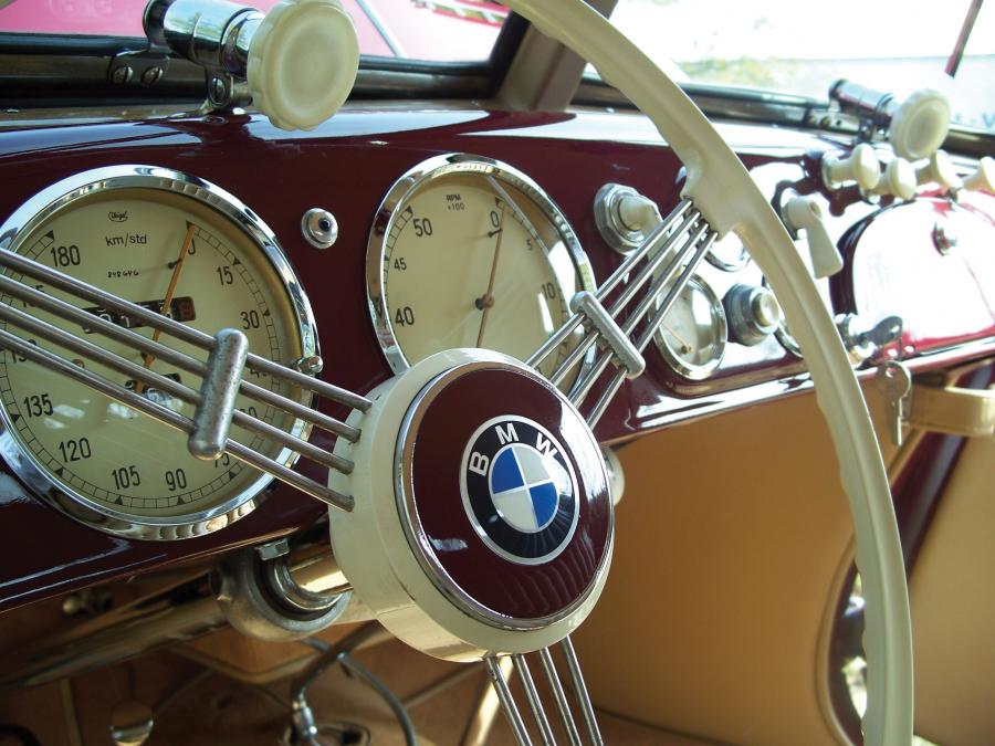  BMW 328 Convertible 1937 года  (фото 2 из 8)